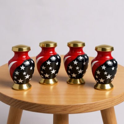 Set of 4 American Flag Keepsake Urns – Patriotic Mini Cremation Urns for Sharing Ashes